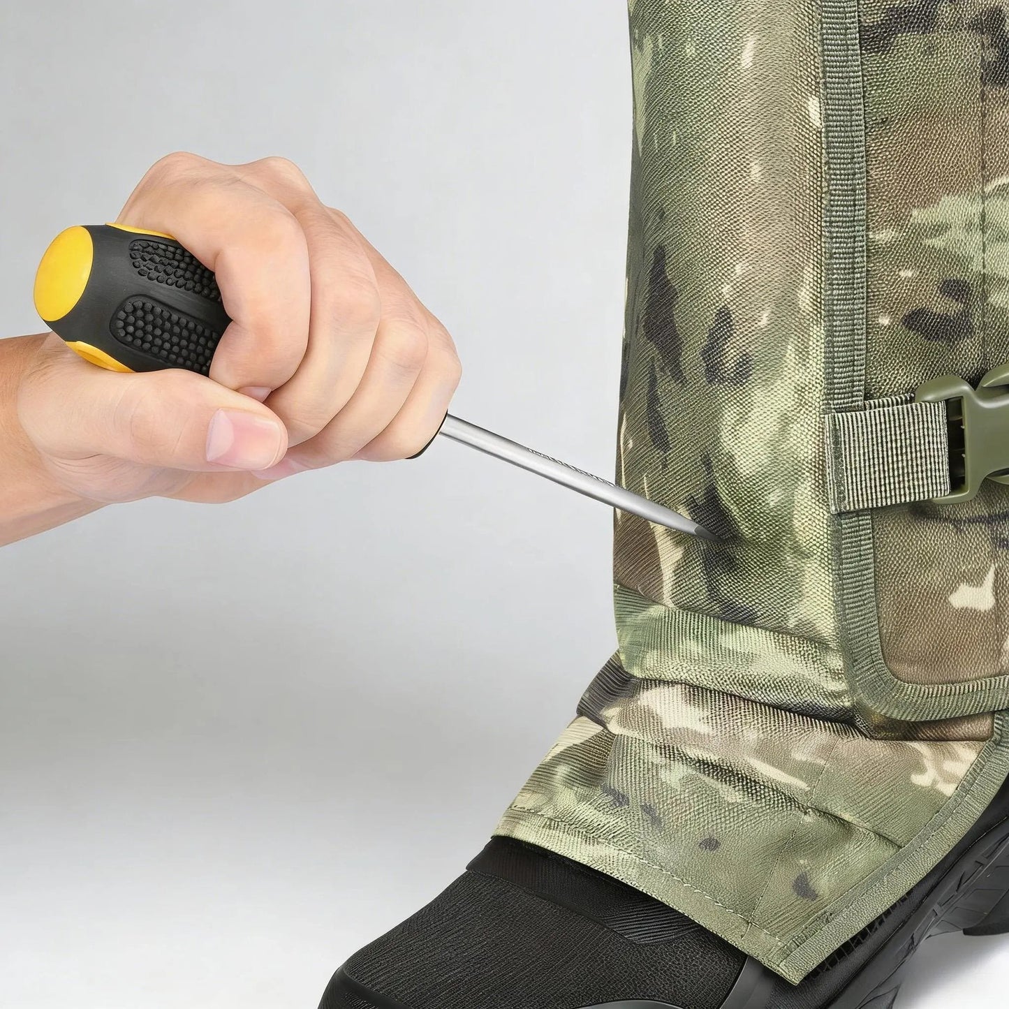 Snake-Resistant Leg Gaiters – Protective Outdoor Gear for Hiking, Hunting & Camping